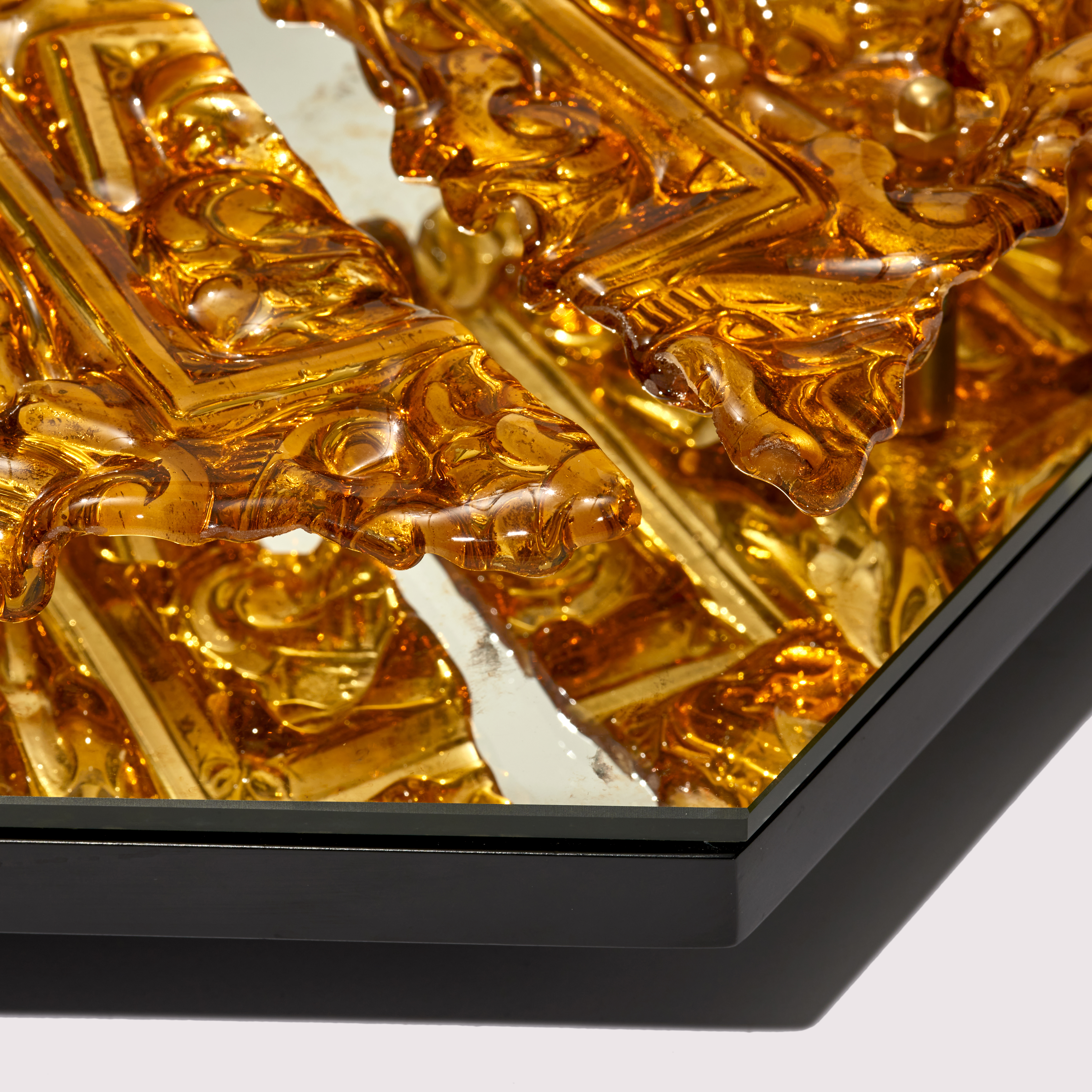 輸入雑貨　ミラーアートパネル『CHANELI』　特殊強化ガラス仕様　200cm Brett Manley - Amber Mirror | Vessel